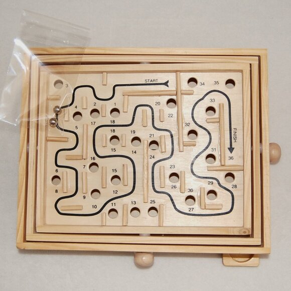 NIB Wooden Labyrinth Game - Picture 5 of 12